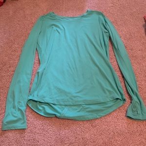 Open back athletic long sleeve shirt